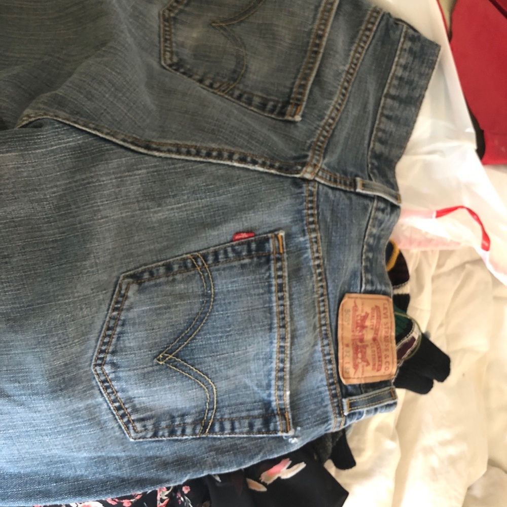 Levi Mom Jean